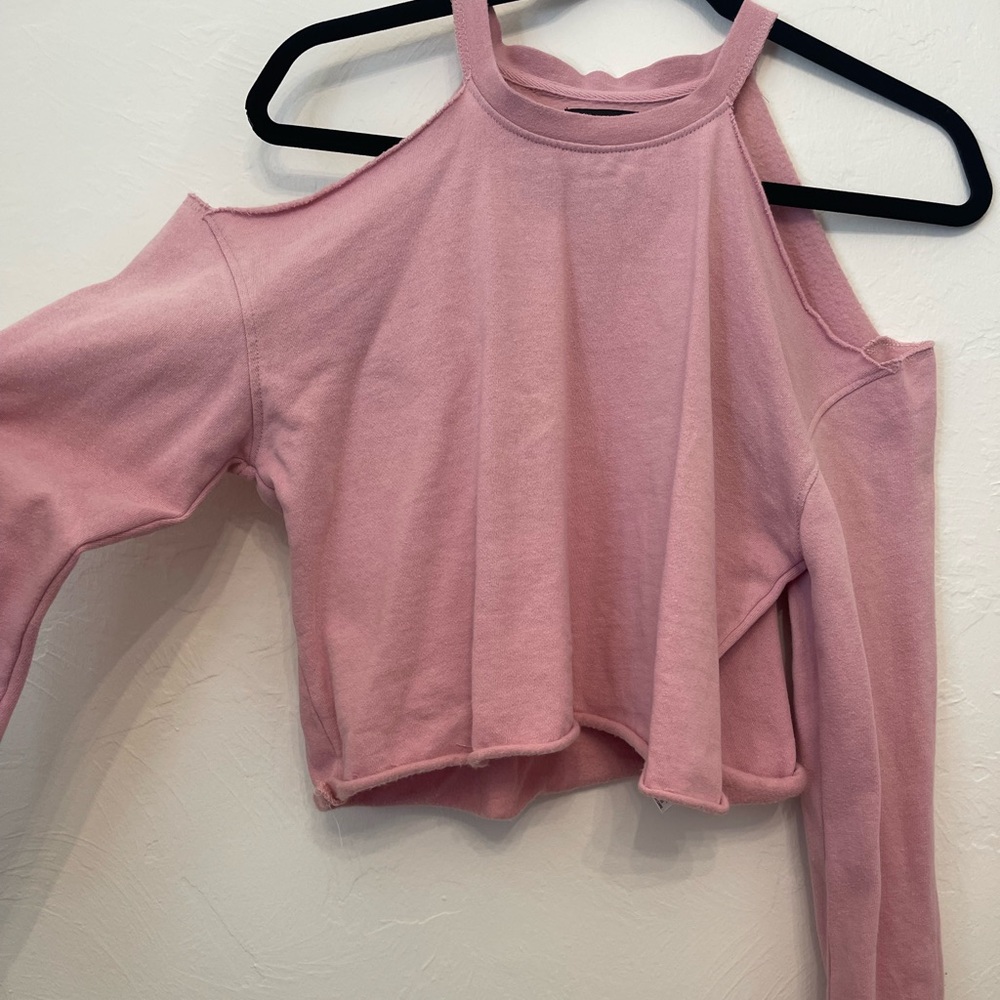 LA Hearts cropped cold shoulder sweatshirt sz S